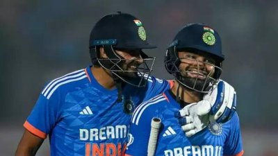 টানা দ্বিতীয় জয়ের লক্ষ্যে নামবে ভারত