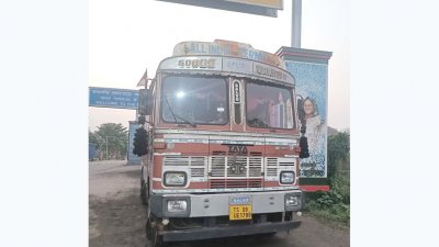 ট্রাকে করে বাংলাদেশে ঢুকছে বিস্ফোরক দ্রব্য