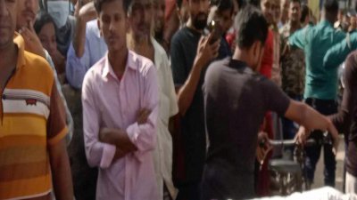 এক কিশোরের হাত-পা বাঁধা বস্তাবন্দি লাশ উদ্ধার করেছে পুলিশ
