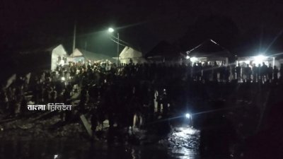 হাসাইল খেয়াঘাট সংলগ্ন গৌরগঞ্জ খালে বালুবোঝাই বাল্কহেডের ধাক্কায় যাত্রীবাহী ট্রলার ডুবে দুই জনের মৃত্যু