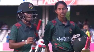 মুর্শিদা-স্বর্ণার জুটিতে বাংলাদেশের হাসি