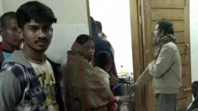আহতরা হাসপাতালে ভর্তি হয়েছেন