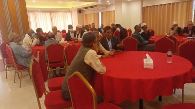 কুমিল্লা নগরীর একটি অভিজাত হোটেলে প্রিজাইডিং অফিসারদের নিয়ে গোপন বৈঠক