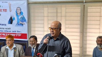 জাতীয় প্রেস ক্লাবে আলোচনা সভায় অ্যাডভোকেট কামরুল ইসলাম