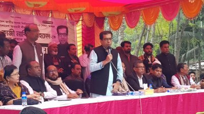 পথসভায় বক্তব্য দিচ্ছেন নৌকা মার্কার প্রার্থী সংসদ সদস্য (এমপি) কাজী নাবিল আহমেদ