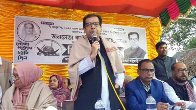 যশোরে নির্বাচনি পথসভায় বক্তব্য রেখেছেন কাজী নাবিল আহমেদ এমপি