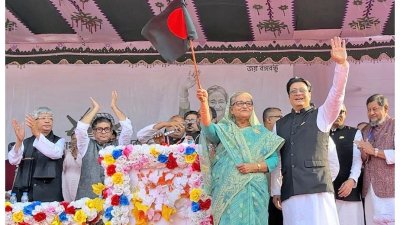 বিজয়ী হলে ঢাকা-‌১০ আসন বঙ্গবন্ধুকে উৎসর্গ করতে চান ফেরদৌস আহমেদ। ছবি: ফোকাস বাংলা