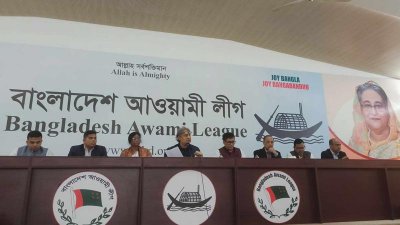 সংবাদ সম্মেলনে মিডিয়া সেলের প্রতিনিধিরা