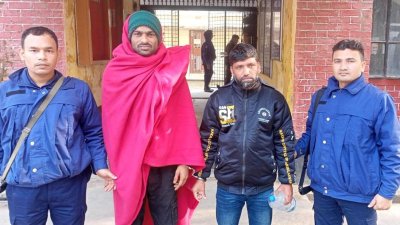 গ্রেফতার প্রতারক চক্রের দুই সদস্য
