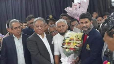 আজ প্রথম দিন অফিস করেছেন যুব ও ক্রীড়া মন্ত্রী নাজমুল হাসান পাপন।