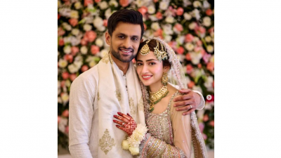 সানা জাভেদকে বিয়ে করেছেন শোয়েব।