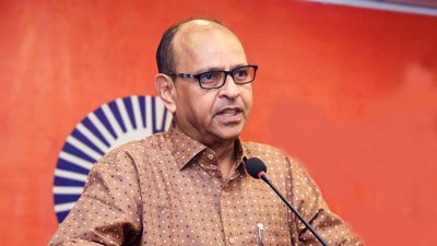 স্বাস্থ্যমন্ত্রী অধ্যাপক ডা. সামন্ত লাল সেন/ছবি: ফেসবুক