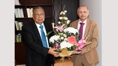 অর্থমন্ত্রী আবুল হাসান মাহমুদ আলীর সঙ্গে সৌজন্য সাক্ষাৎ করেন এফবিসিসিআই সভাপতি মাহবুবুল আলম