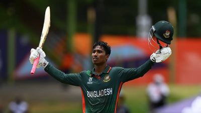 আরিফুল সেঞ্চুরি করেন