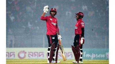 সিলেট আন্তর্জাতিক ক্রিকেট স্টেডিয়ামে আগে ব্যাটিং করে ফরচুন বরিশাল