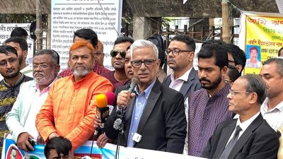 বক্তব্য দিচ্ছেন জয়নাল আবেদীন ফারুক