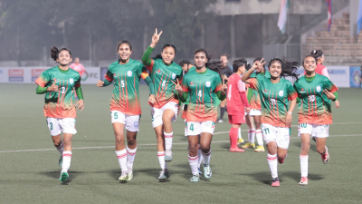 নেপালকে ৩-১ গোলে হারিয়ে স্বাগতিকরা দারুণ জয় নিয়ে মাঠ ছেড়েছে