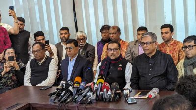 প্রেস ব্রিফিংয়ে আওয়ামী লীগের সাধারণ সম্পাদক ওবায়দুল কাদের (ছবি: সংগৃহীত)