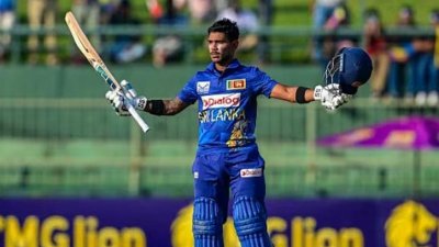 পাথুম নিসাঙ্কার ডাবল সেঞ্চুরি উদযাপন