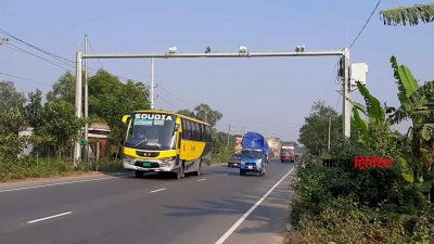 ঢাকা-চট্টগ্রাম মহাসড়কে বসছে ১৪২৭টি এআই ক্যামেরা
