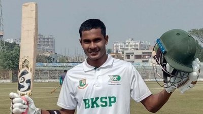 রিফাত বেগের অভূতপূর্ব কীর্তি (ছবি: বিসিবি)