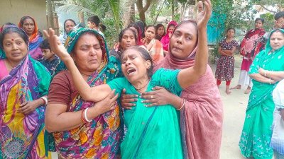 স্বজনদের আহাজারি
