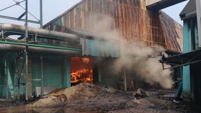 চট্টগ্রামে এস আলম রিফাইন্ড সুগার ইন্ডাস্ট্রিজ লিমিটেডে অগ্নিকাণ্ড