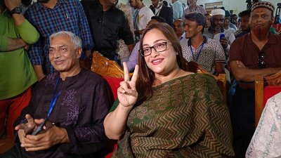 ফলাফল ঘোষণার সময় তাহসিন বাহার সূচনা