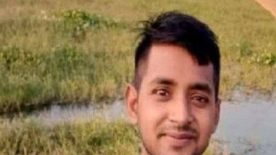 জলদস্যুদের হাতে জিম্মি সাব্বির।