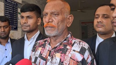 আদালত থেকে বেরিয়ে গণমাধ্যমকে জানান শাহজাহান ভূঁইয়া