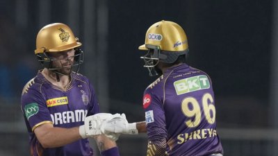 সল্ট-আইয়ারের জুটিতে কলকাতার সহজ জয়