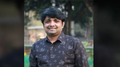 হীরক জোয়ার্দার।