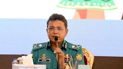ঢাকা মেট্রোপলিটন পুলিশ কমিশনার (ডিএমপি) হাবিবুর রহমান