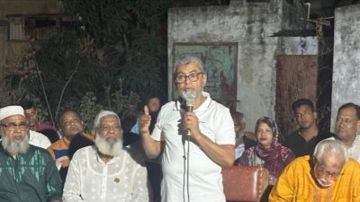 খুলনা-৩ আসনের সংসদ সদস্য ও আওয়ামী লীগের সাংগঠনিক সম্পাদক এস এম কামাল হোসেন।