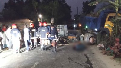 ঘটনাস্থলেই দুই নির্মাণশ্রমিক নিহত হন