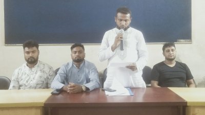 জয়নাল আবেদীনের সংবাদ সম্মেলন
