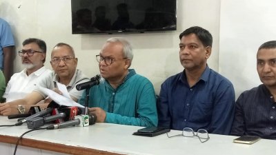 সংবাদ সম্মেলনে  রুহুল কবির রিজভী আহমেদ