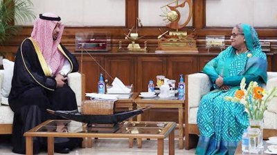 সৌদি আরবের রাষ্ট্রদূত ঈসা ইউসুফ ঈসা আল দুহাইলানের সঙ্গে প্রধানমন্ত্রী শেখ হাসিনা