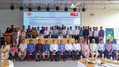 কর্মশালায় অংশ নেওয়াদের সঙ্গে অতিথিরা