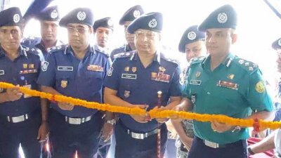 পুলিশপ্রধান সুনামগঞ্জে পুলিশের বেশ কয়েকটি স্থাপনা উদ্বোধন করেন