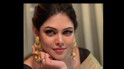 মডেল, অভিনেত্রী ও আইনজীবী পিয়া জান্নাতুলের ছবিটি তার ফেসবুক পেইজ থেকে সংগৃহীত