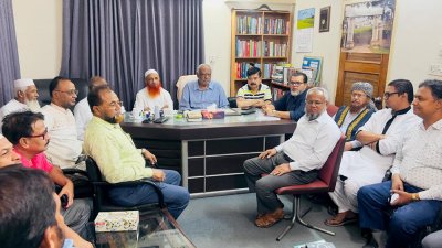 বৈঠকে ১২ দলীয় জোটের নেতারা