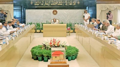 প্রধানমন্ত্রী শেখ হাসিনার সভাপতিত্বে মন্ত্রিসভার বৈঠক (ছবি: ফোকাস বাংলা)