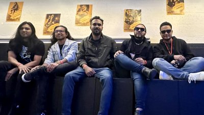 প্যারিসে ‘অ্যাশেজ’ সদস্যরা