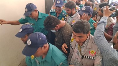 রিমান্ড শুনানিতে এসব তথ্য জানান  তদন্ত কর্মকর্তা