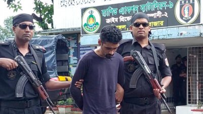 আটক দেলোয়ার হোসেন