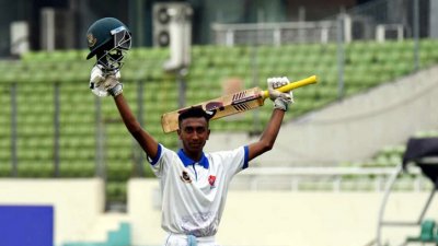 বিধ্বংসী ইনিংস খেলেছেন সিফাত
