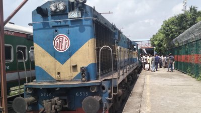 শুরু হলো বেনাপোল-মোংলা রুটে ট্রেন চলাচল