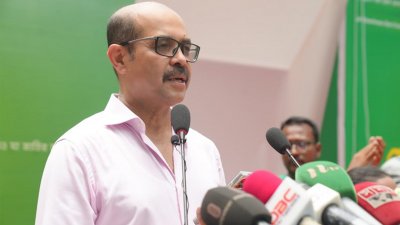 বক্তব্য দিচ্ছেন মেয়র মো. আতিকুল ইসলাম