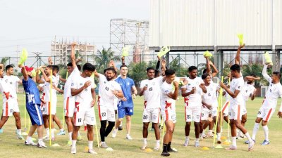অনুশীলনে বাংলাদেশ দল।